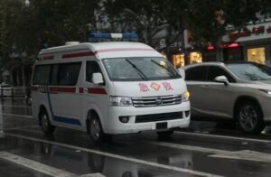 红河救护车出租：解决医疗紧急转运需求的首选服务