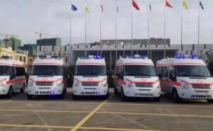 霍城县长途救护车转运，霍城县救护车出租与霍城院后救护车服务